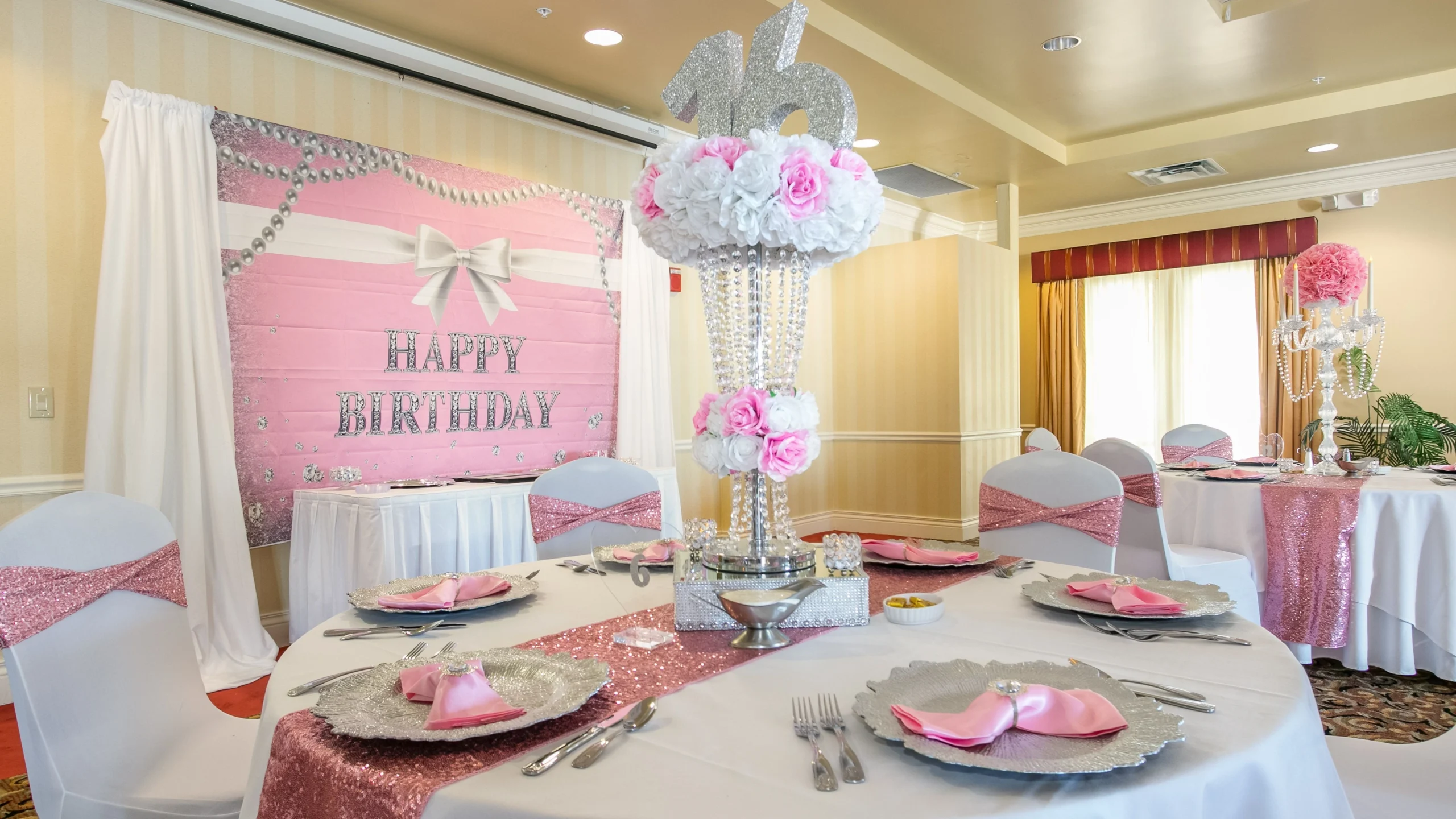 Home 5 uhlRgpGg scaled